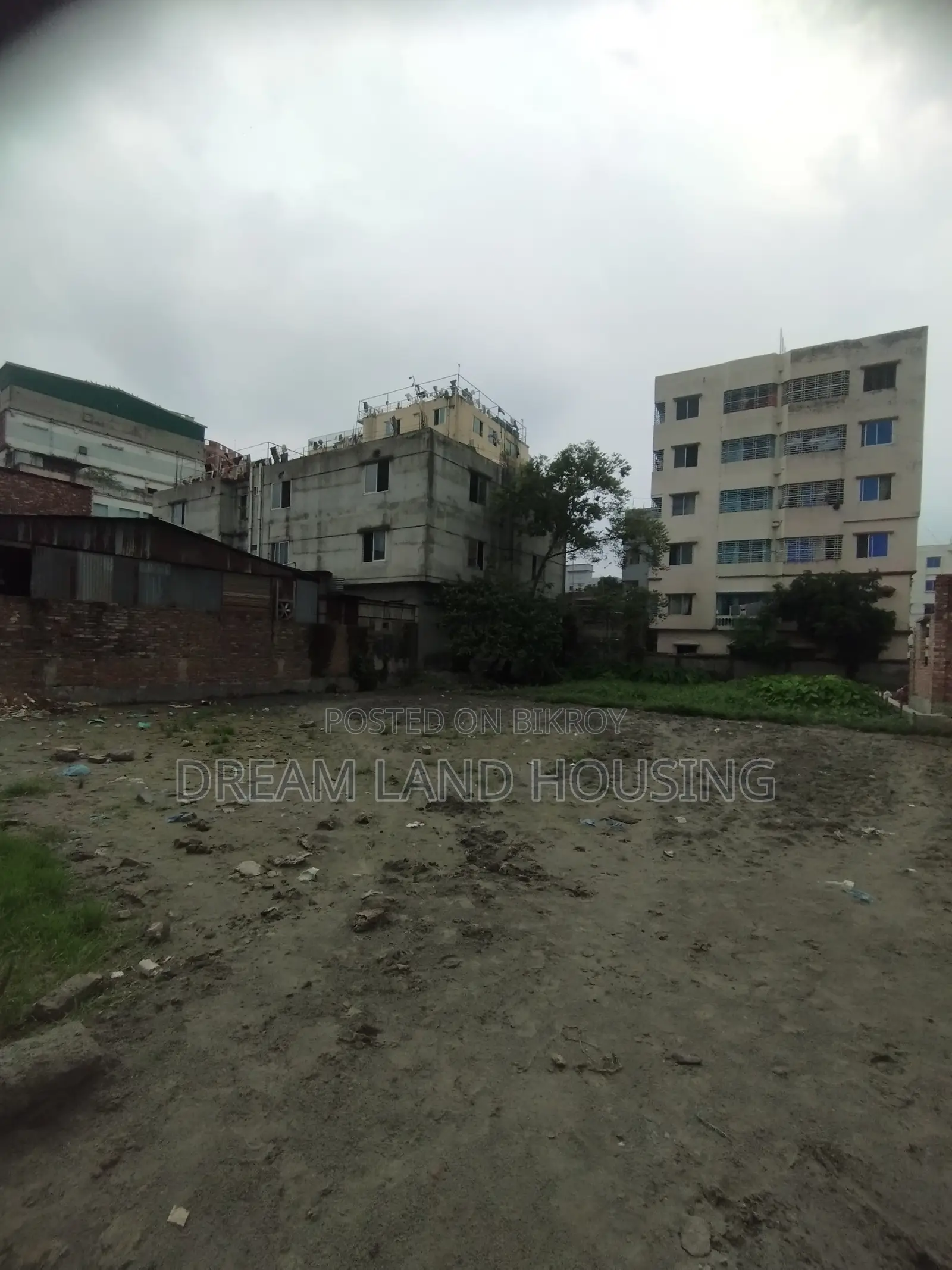 ১৫৩০ স্কয়ার ফিটের ফ্লাট বুকিং দিলেই ৬৫ ইঞ্চি টিভি ফ্রি