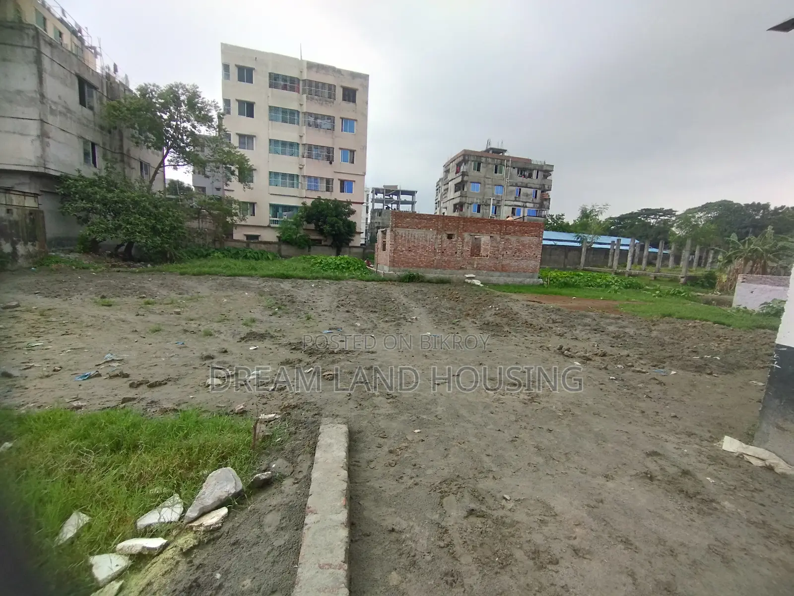 ১৫৩০ স্কয়ার ফিটের ফ্লাট বুকিং দিলেই ৬৫ ইঞ্চি টিভি ফ্রি