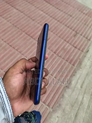 Samsung Galaxy M20 32 GB Blue