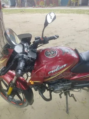Bajaj Pulsar 150 2017 Red