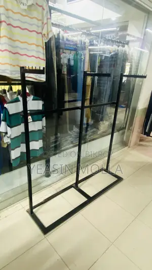 Rotating Hanger for Showroom