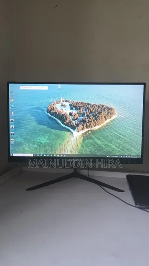Desktop Computer 8GB AMD Ryzen 5 SSD 256GB