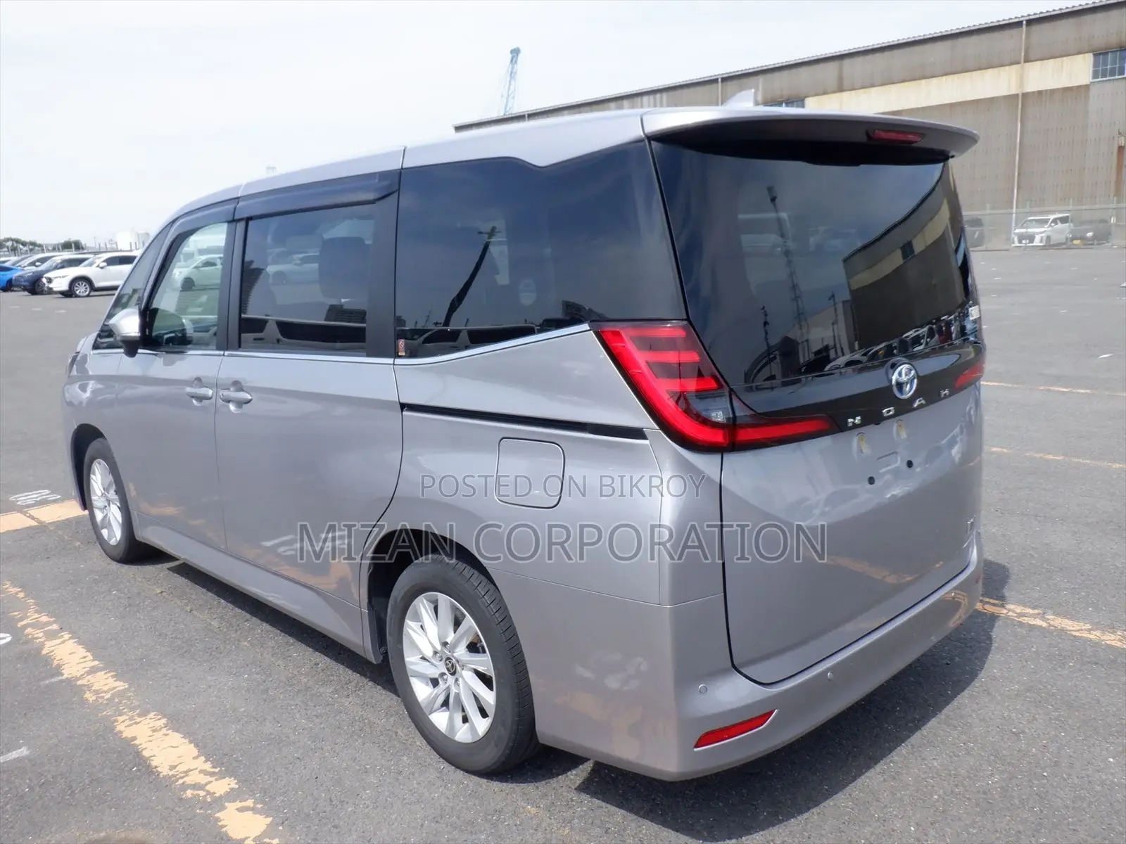 Toyota Noah 2023 Beige