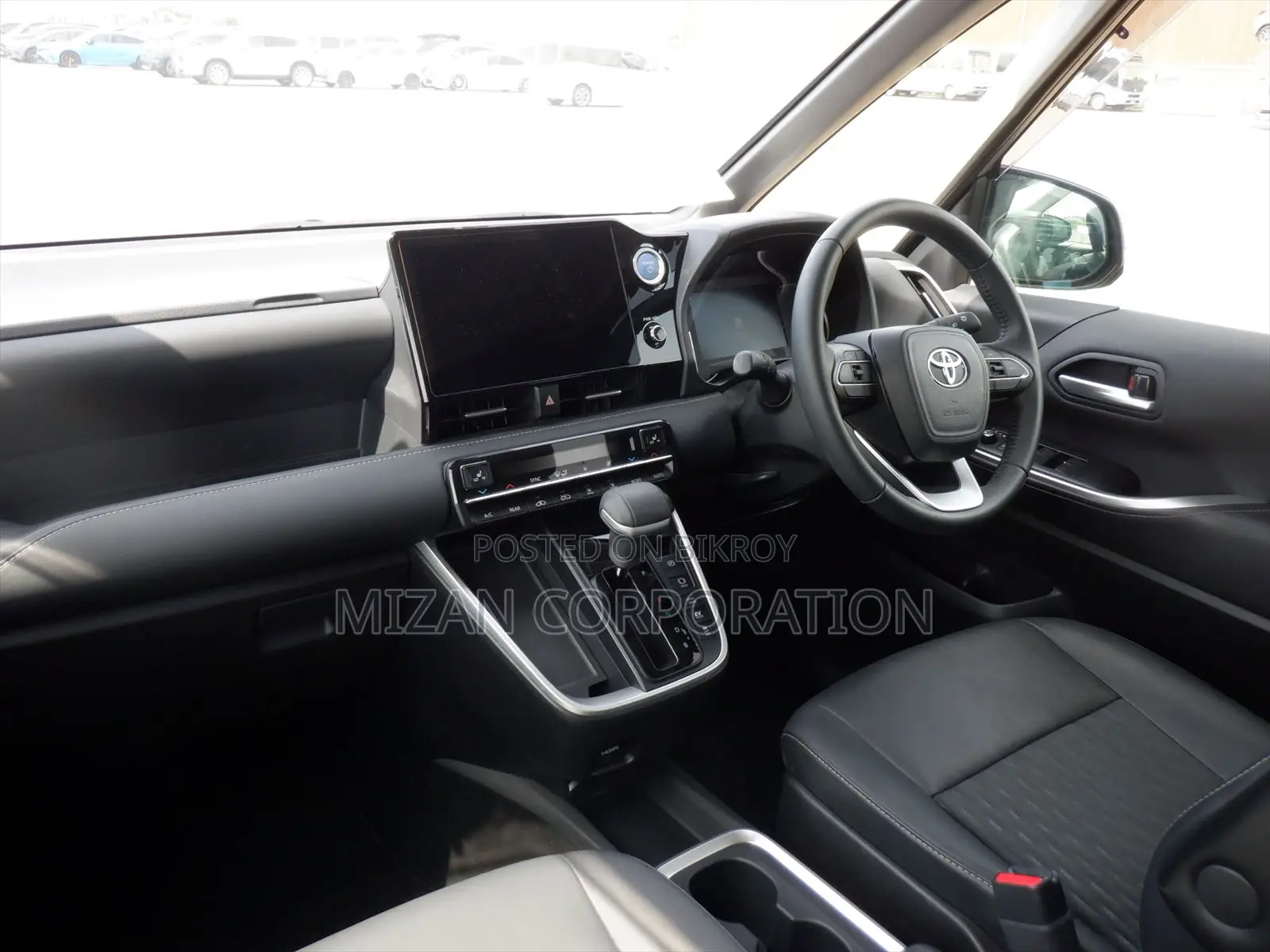 Toyota Noah 2023 Beige