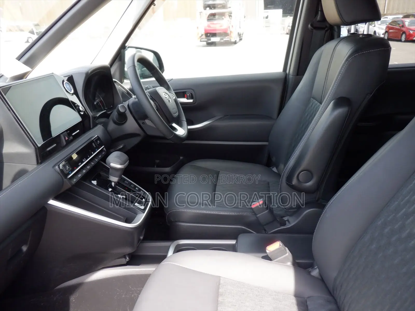 Toyota Noah 2023 Beige