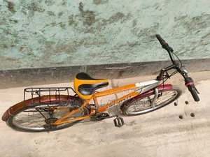 সাইকেলটি জরুরি বিক্রি করা হবে