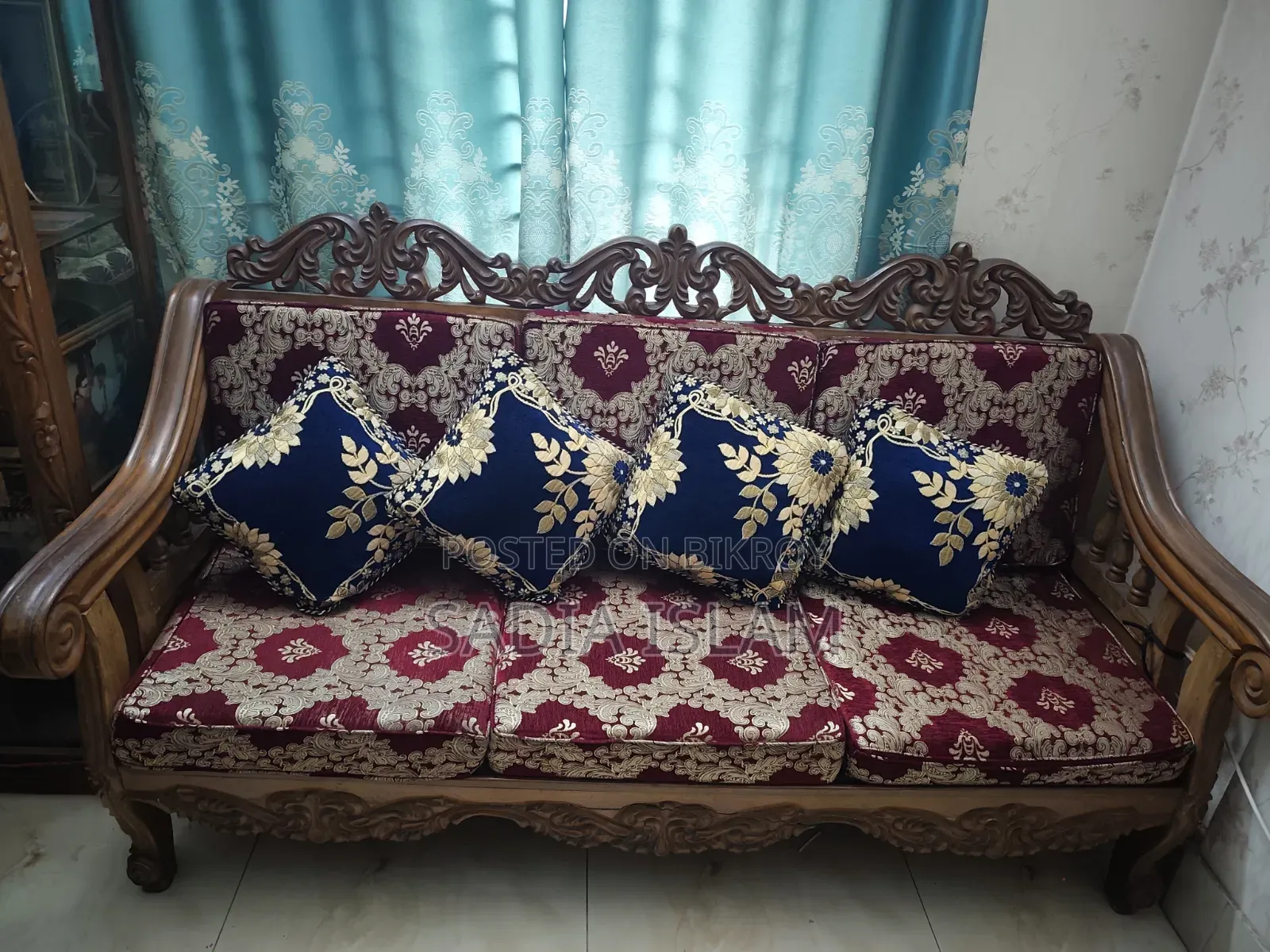 সেগুন কাঠের সোফা সেট।