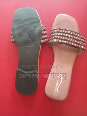 সুন্দর নরম ও পাতলা লেডিস সেন্ডেল