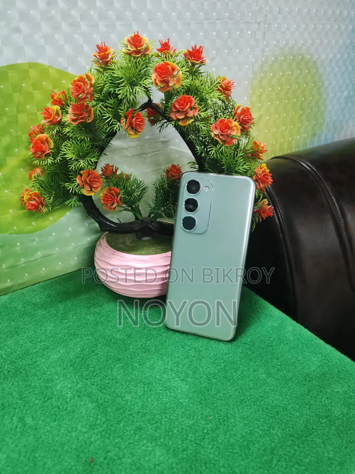 টেকনো স্পার্ক ৪০ প্রো+ ২৫৬ জিবি সিলভার