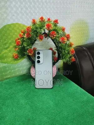 টেকনো স্পার্ক ৪০ প্রো+ ২৫৬ জিবি সিলভার