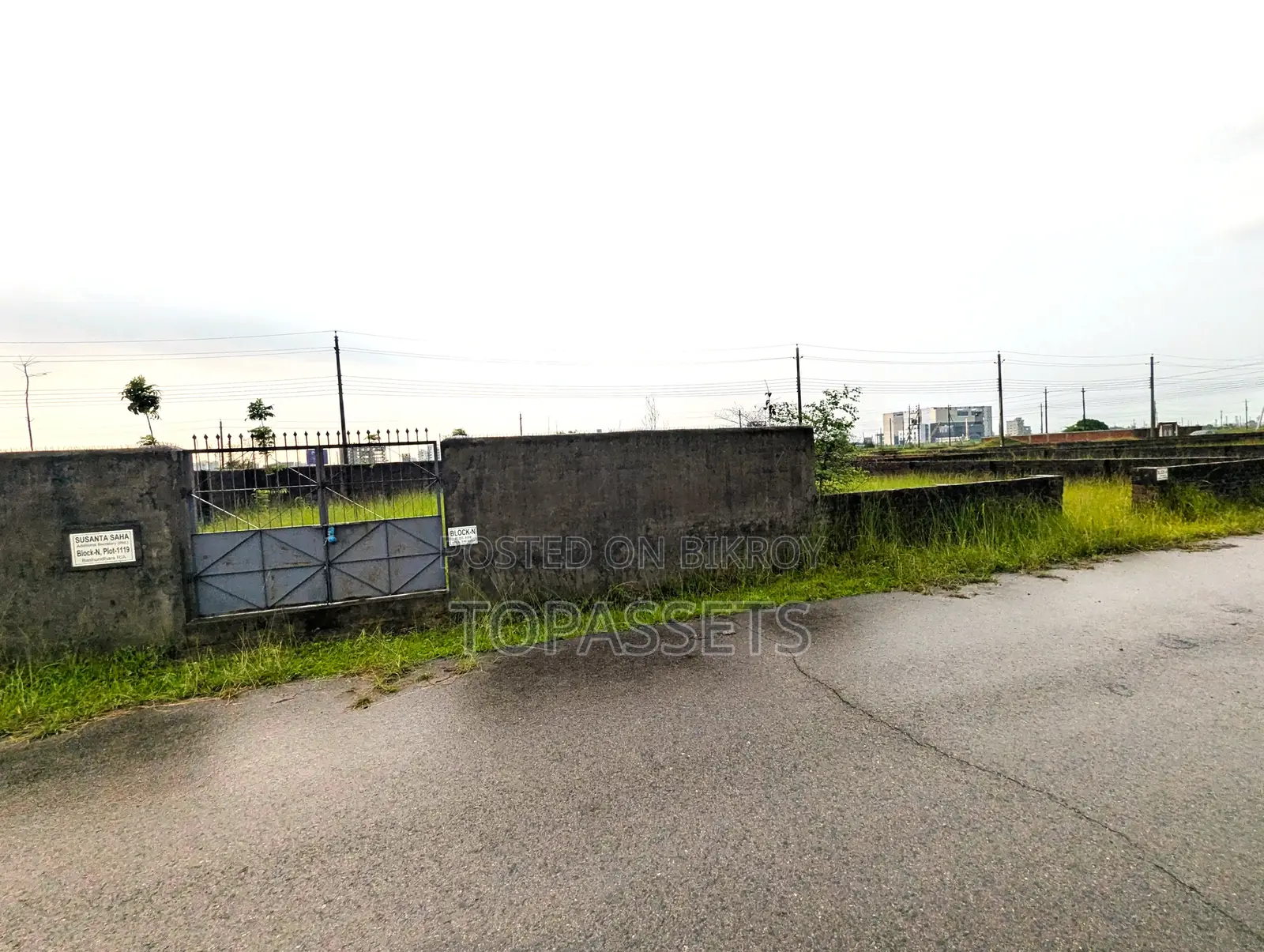 Urgent Sale–Exclusive South Facing 3 Katha Plot At Block-N Bashundhara