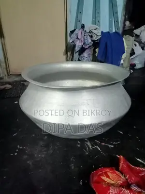 Large pot for sale