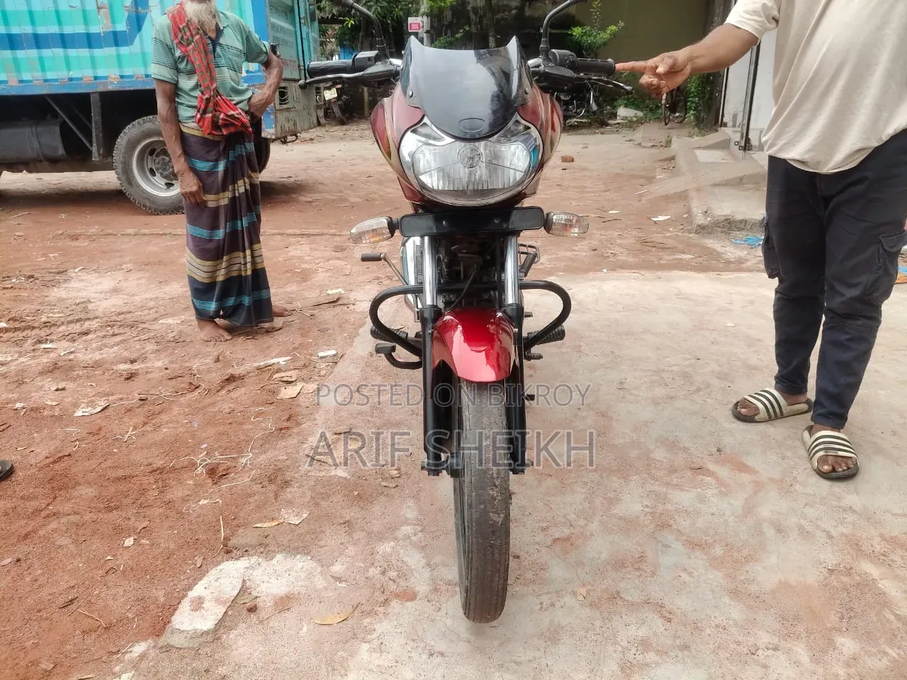 Bajaj Discover 100 2013 Red