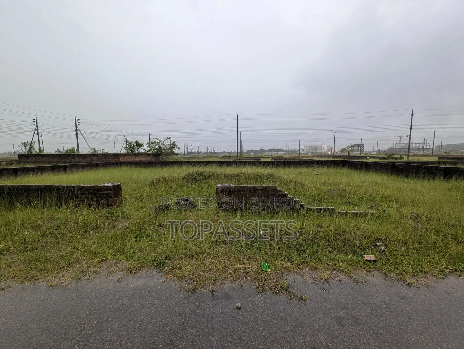 Urgent Sale – 6 Katha North Facing Twin Plot, Bashundhara N Block
