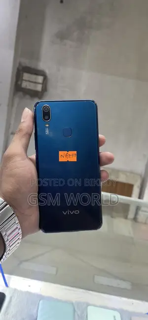 Vivo Y11 32 GB Blue