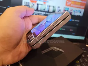 নতুন স্যামসাং গ্যালাক্সি জেড ফ্লিপ৬ ২৫৬ জিবি