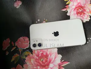 অ্যাপল আইফোন ১১ ১২৮ জিবি সাদা
