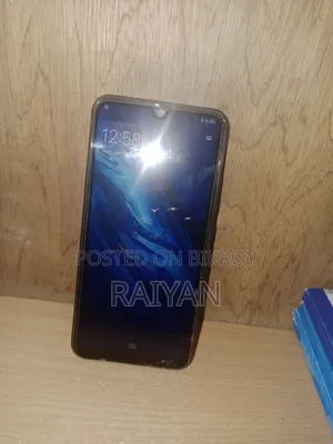 Vivo Y11 32 GB Blue