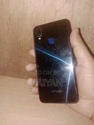 Vivo Y11 32 GB Blue