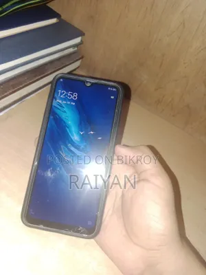 Vivo Y11 32 GB Blue