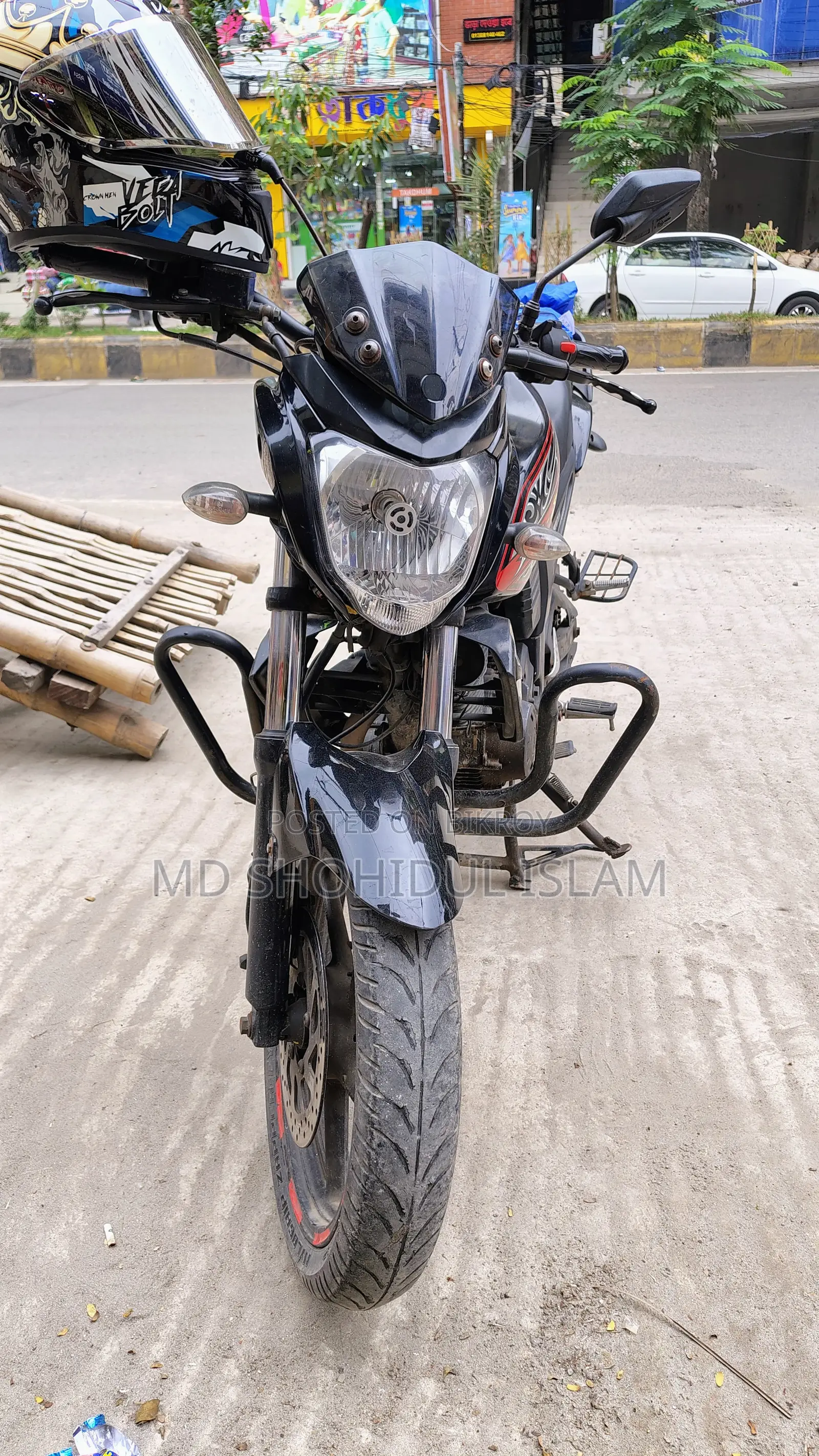 ইয়ামাহা এফজেড ২০১৩ কালো