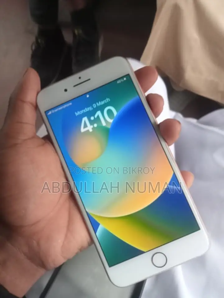 Apple iPhone 8 Plus 64 GB Gold