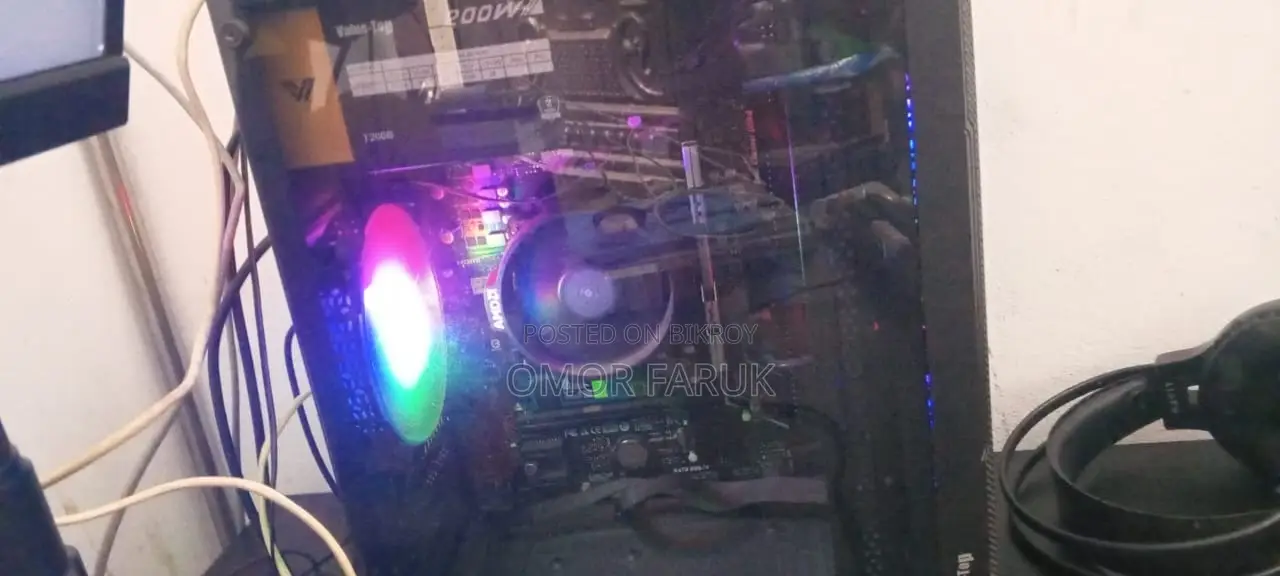 Desktop Computer 8GB AMD Ryzen 5 SSD 256GB
