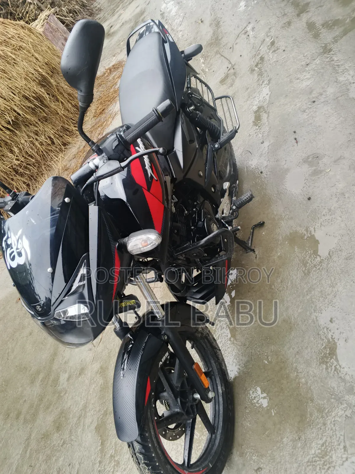 Bajaj Pulsar 150 2025 Black