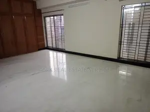 Luxurious Semi Furnished Office Space Rent at Gulshan 2