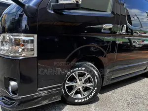 Toyota HiAce 2021 Black