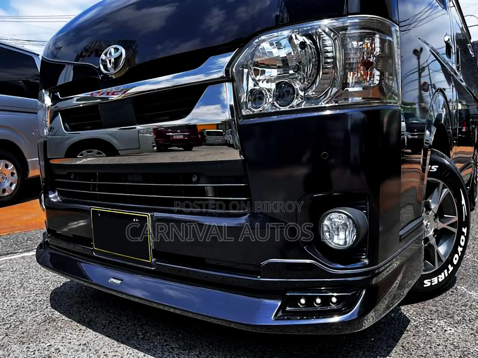 Toyota HiAce 2021 Black