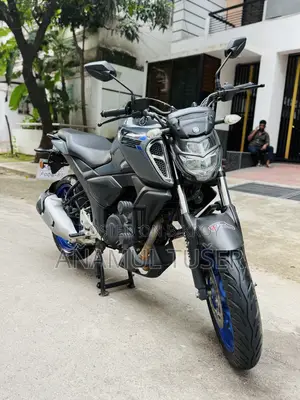 Yamaha FZ 2024 Gray