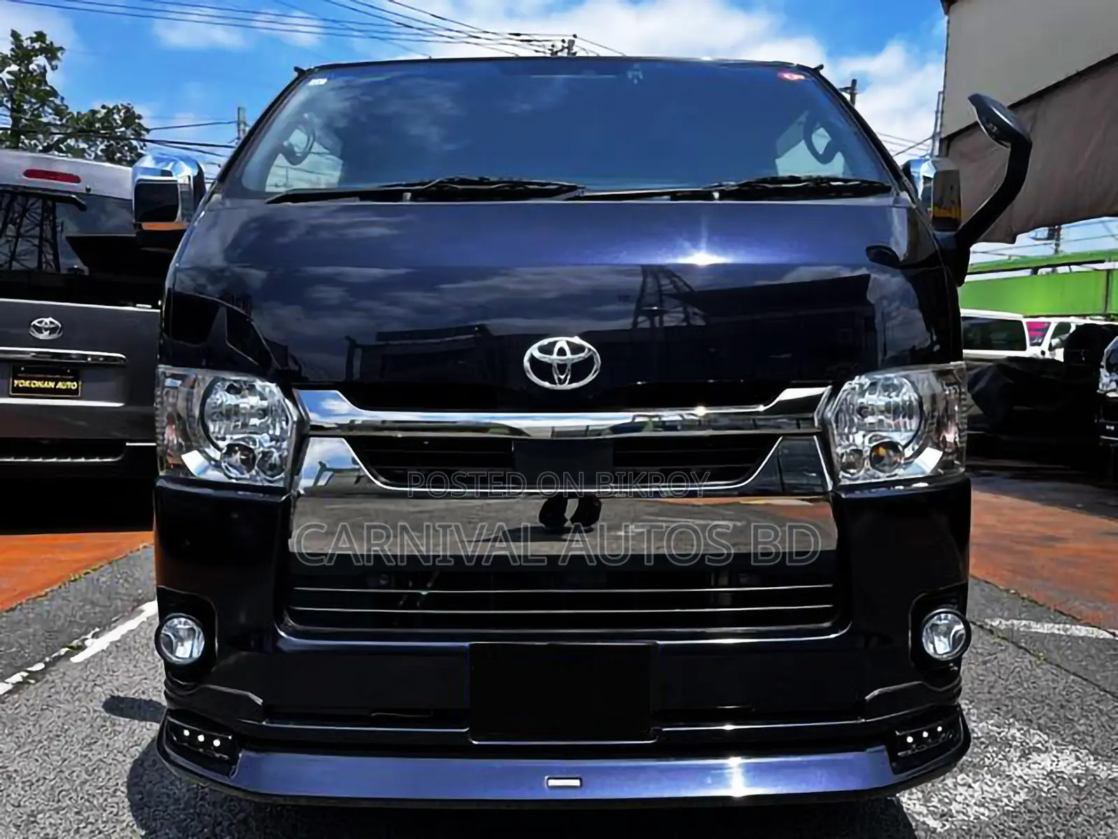 Toyota HiAce 2021 Black