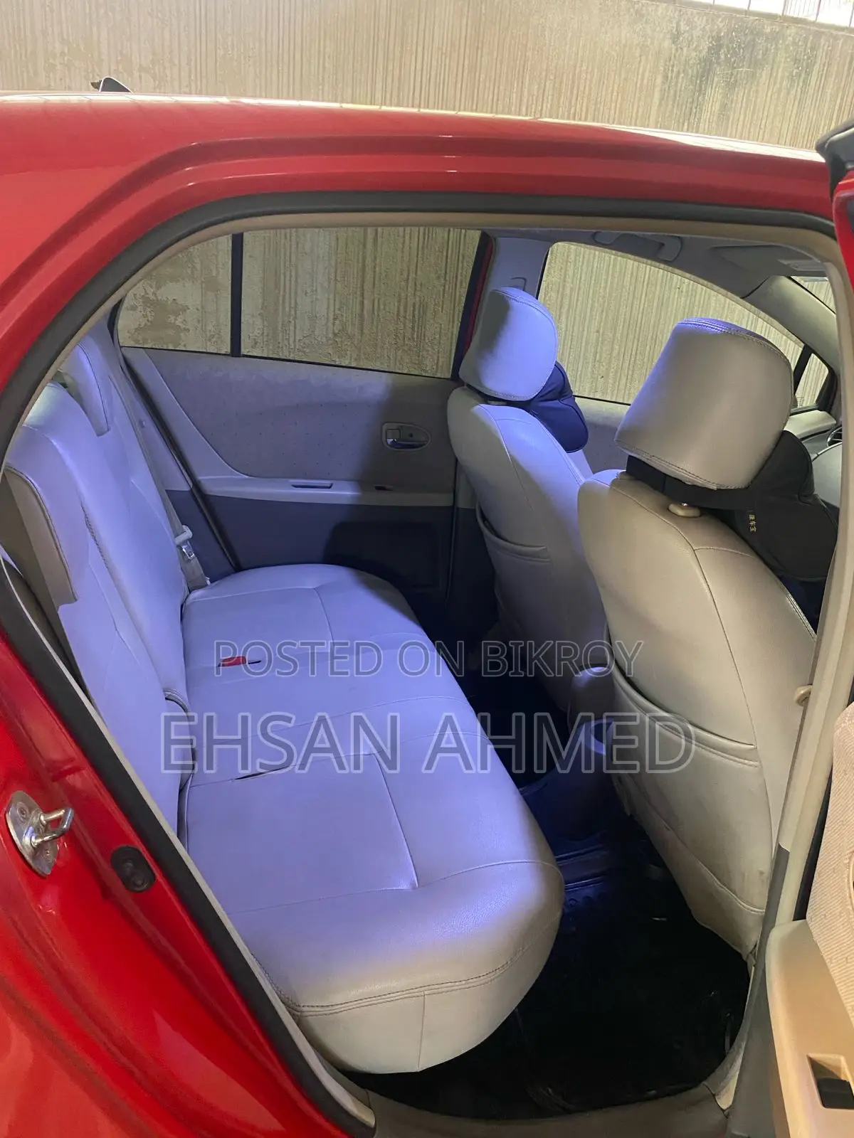 Toyota Vitz 1.3 Front Wheel Drive 5-door 2009 Red