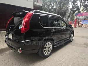 Nissan X-Trail 2012 Black
