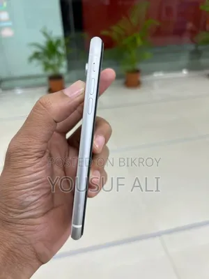 অ্যাপল আইফোন এক্সআর ১২৮ জিবি সিলভার