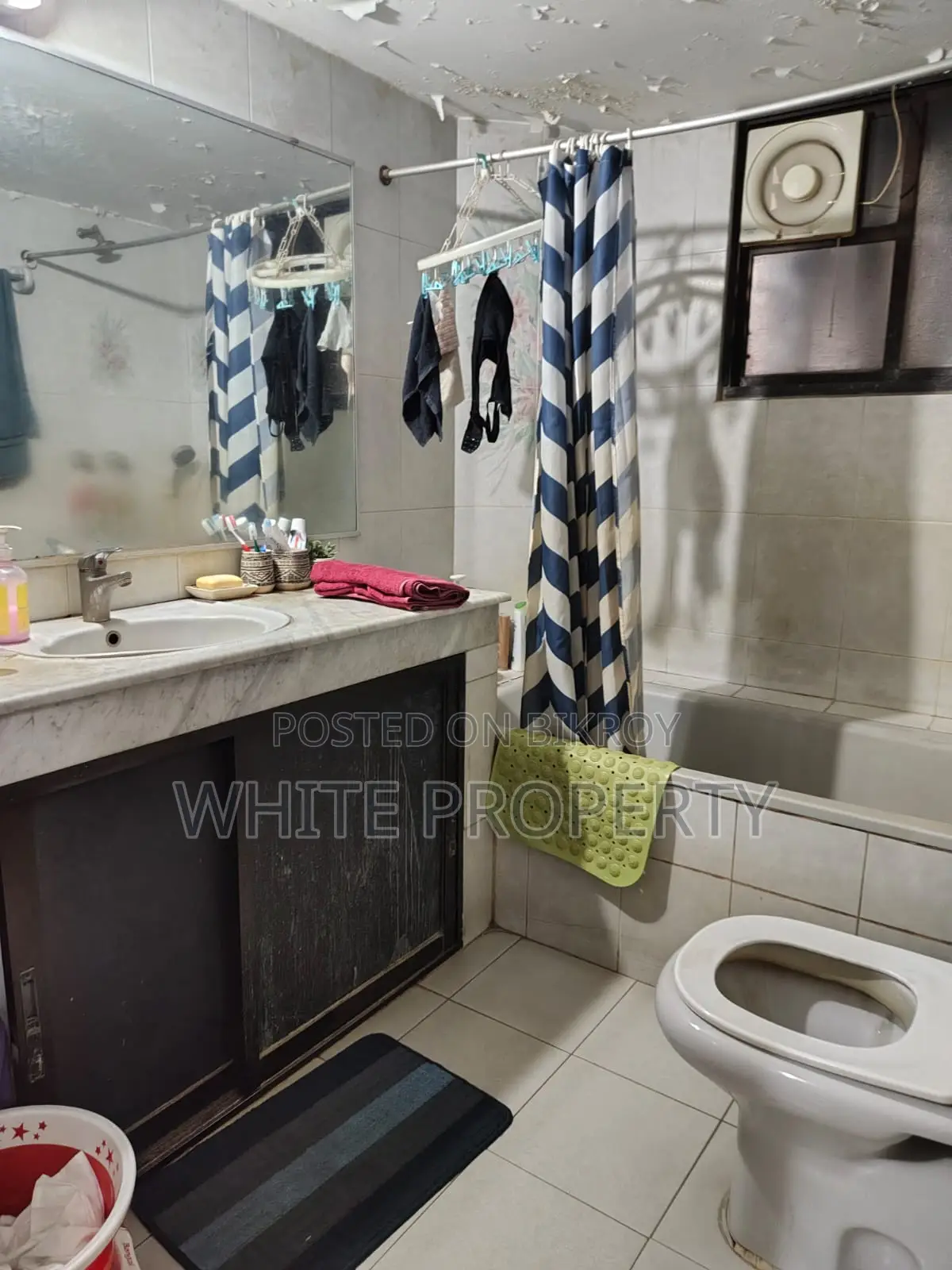 4-bedroom Apartment in White Property, Baridhara for Sale