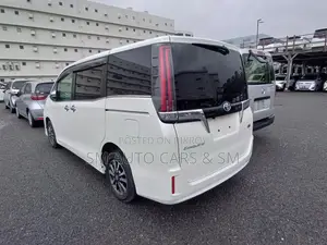 Toyota Esquire 1.8 Front Wheel Drive Hybrid (7 Seater) 2021 Pearl