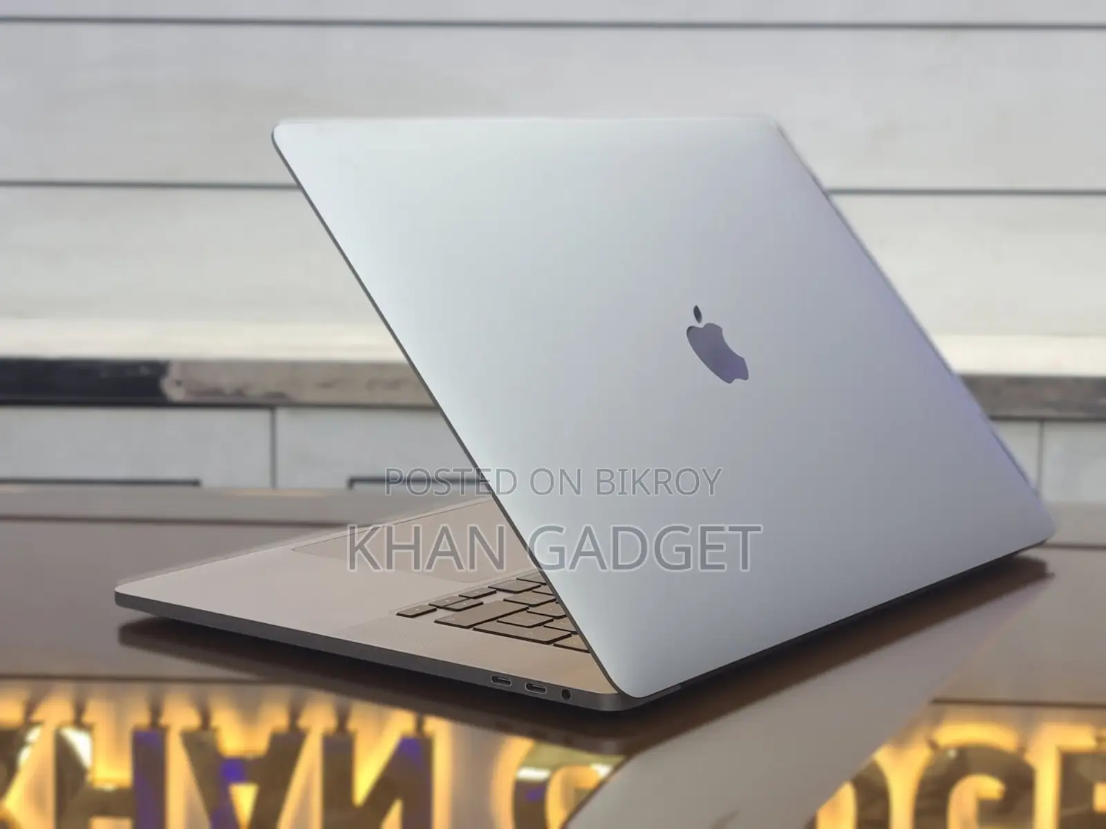 ল্যাপটপ Apple MacBook Pro ২০১৯ ৩২জিবি Intel Core I9 SSD ১টিবি