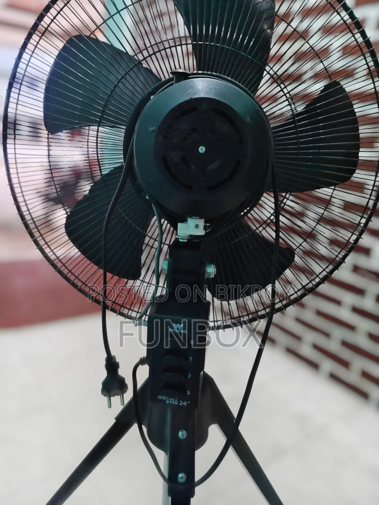 Walton 24 Inch WPF24A Tripod Fan Stock Clearance Sale 30% Off
