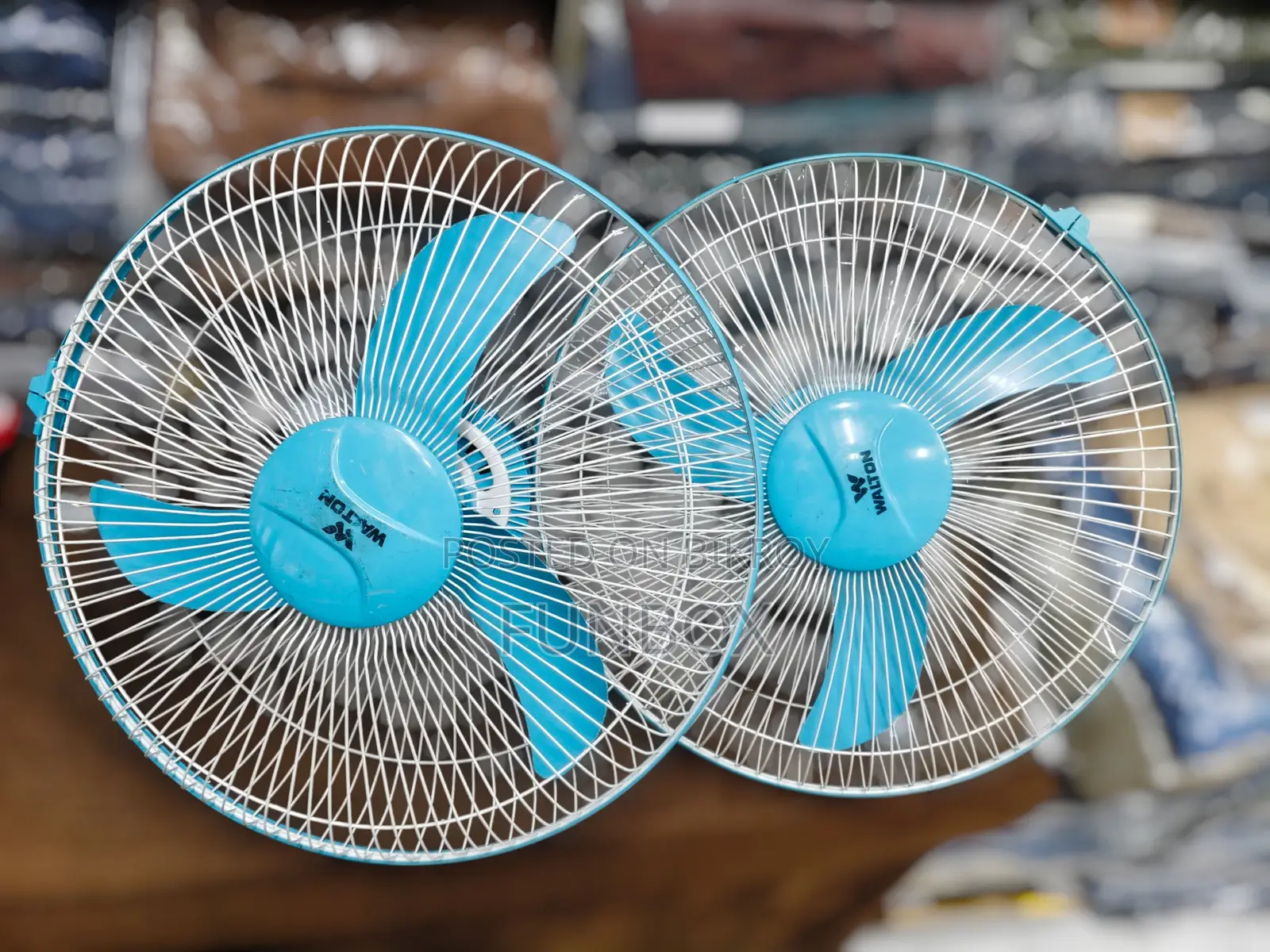 New Walton Net Fan 16" Stock Clearance Offer 30% Off