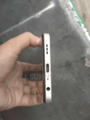 Oppo F21 Pro 128 GB Yellow