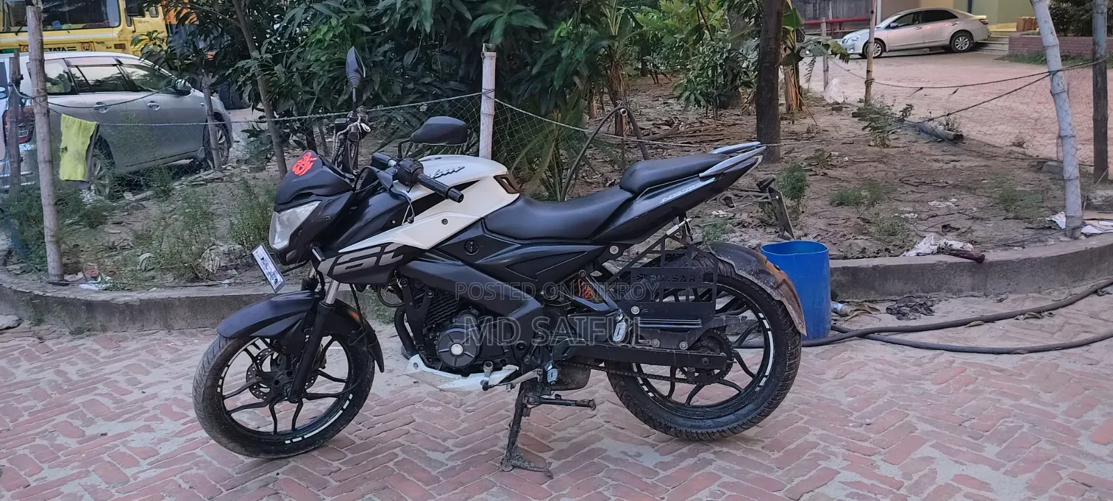 Bajaj Pulsar NS 160 2018 White