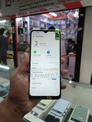 New Realme V30 128 GB Yellow
