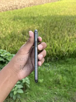 Apple iPhone X 64 GB Black