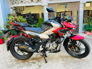Hero Xtreme 125R 2025 Red
