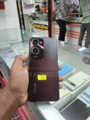 Vivo Y28s 128 GB Red