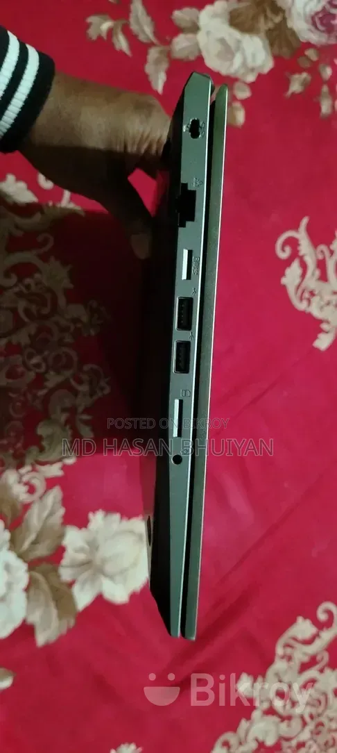 Laptop 8GB Intel Core i7 HDD+SSD 1T