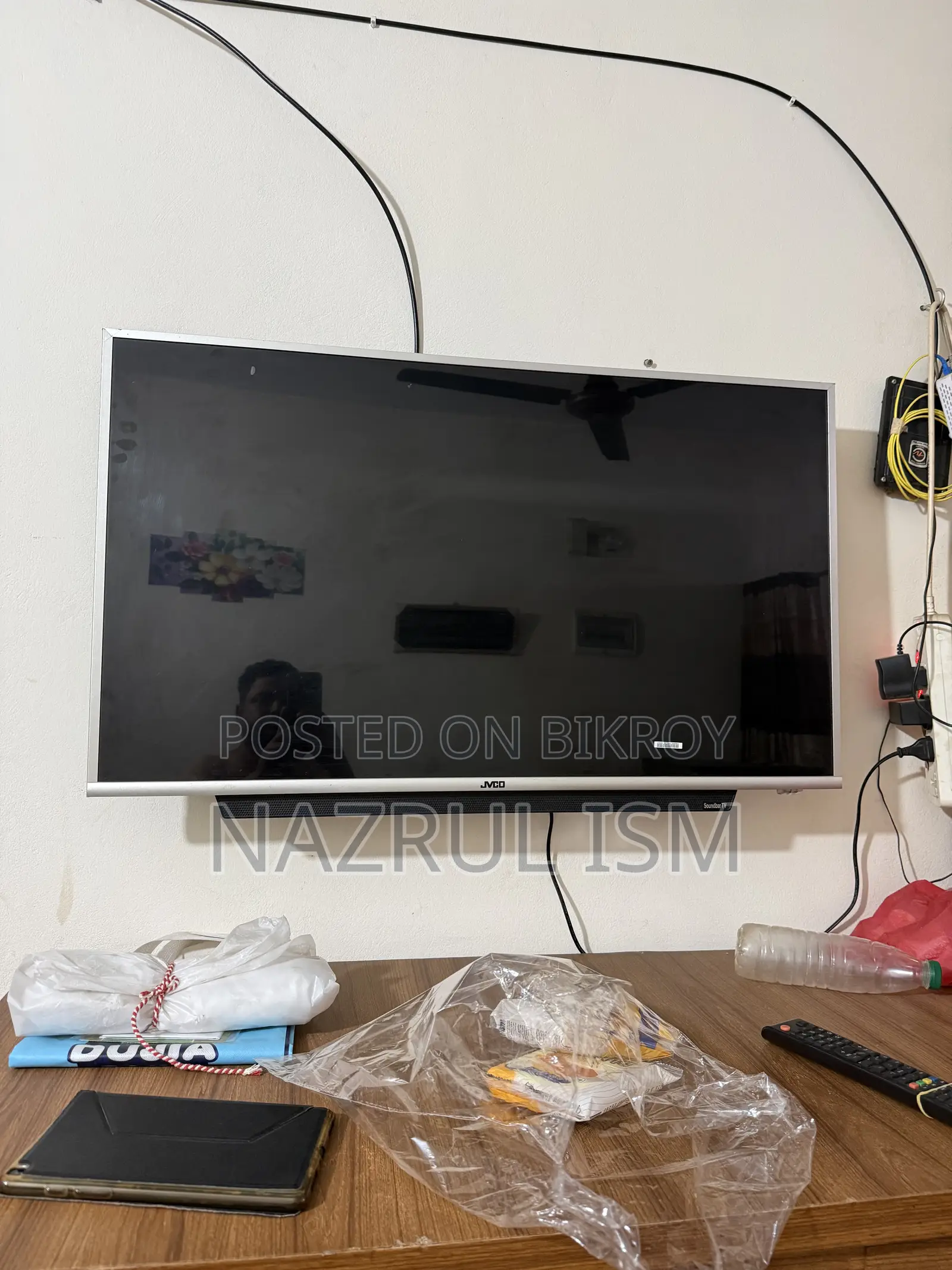 Non Smart Tv.