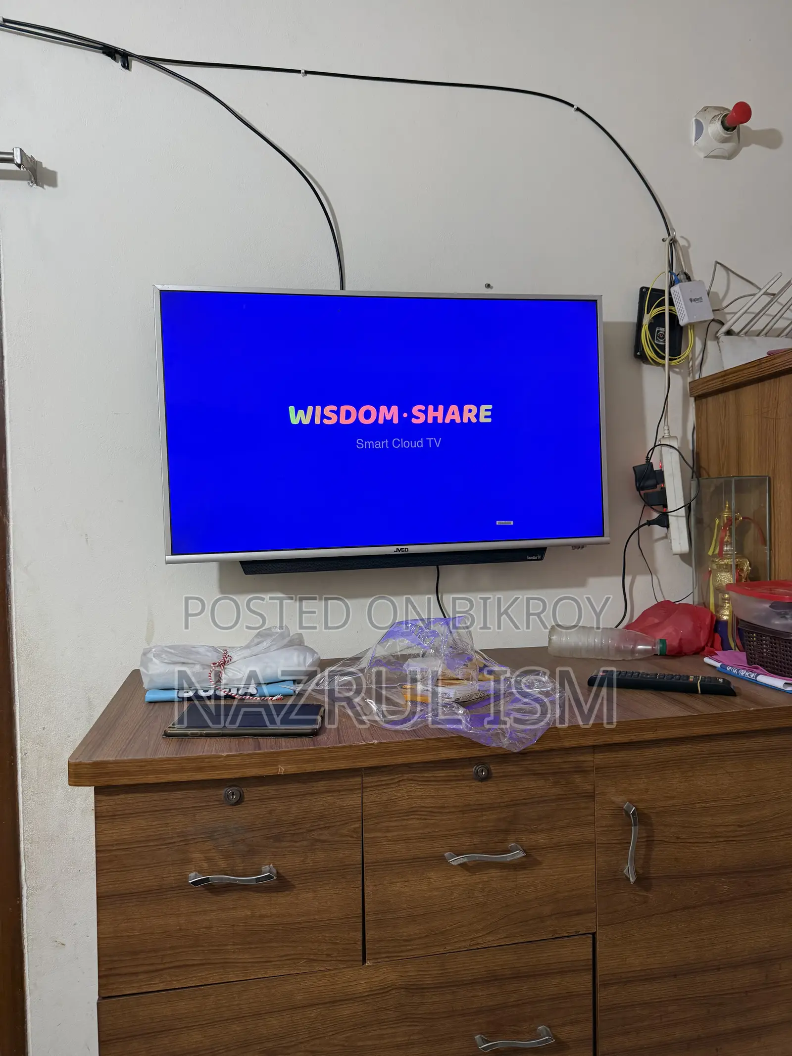 Non Smart Tv.